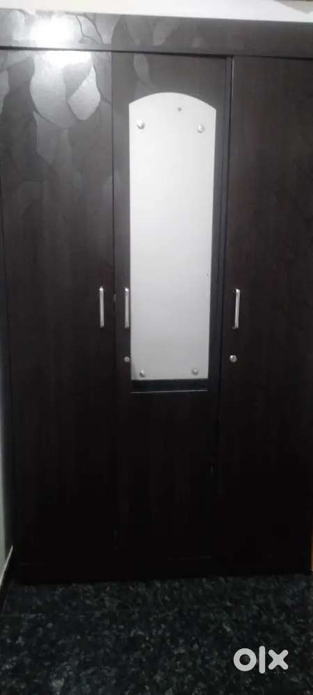 Wardrobe to sell with the best price in the market price