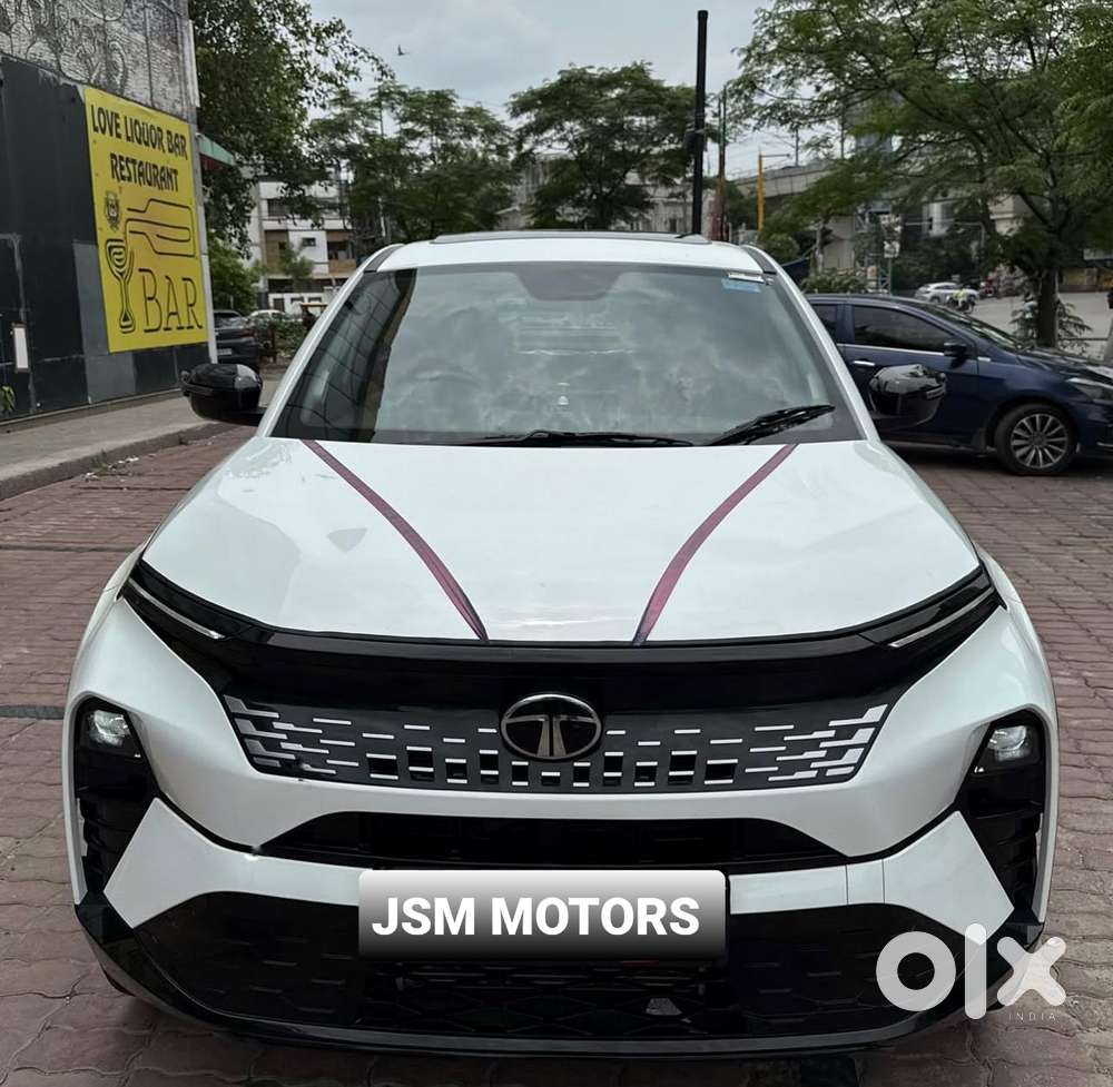 Tata Curvv Creative 1.2 Revotron Petrol 6MT, 2025, Petrol