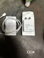 Samsung 25watt with cable orginal bill box ke sath