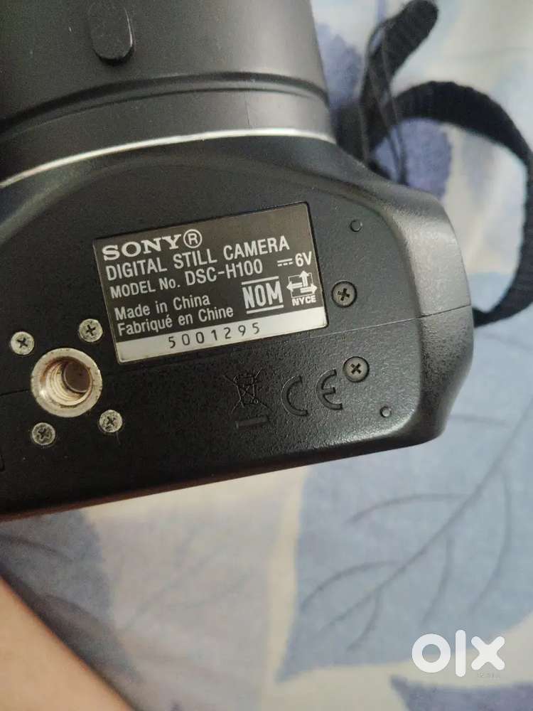 SONY CYBERSHOT DSC-H100