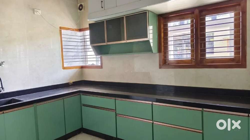 Big hall italian kitchen furnished bed room new building