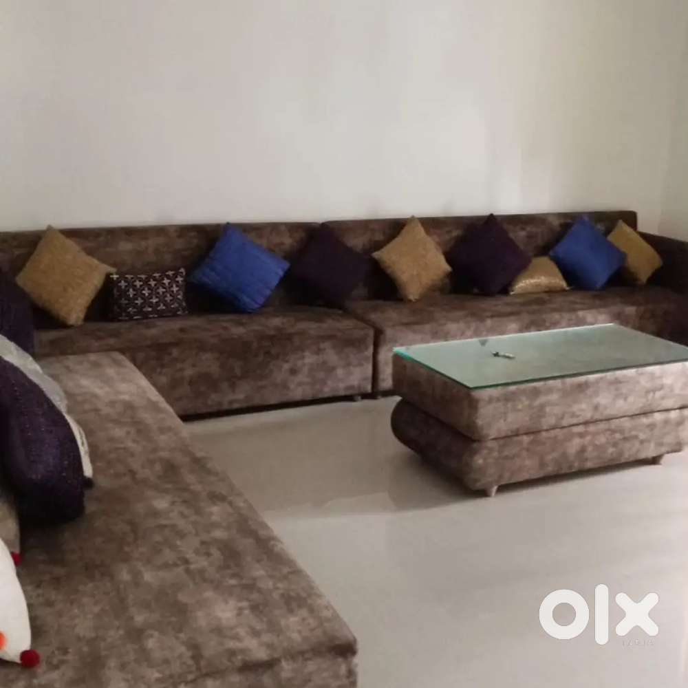 We have 3 bhk 4 bhk 5 bhk luxurious villa available