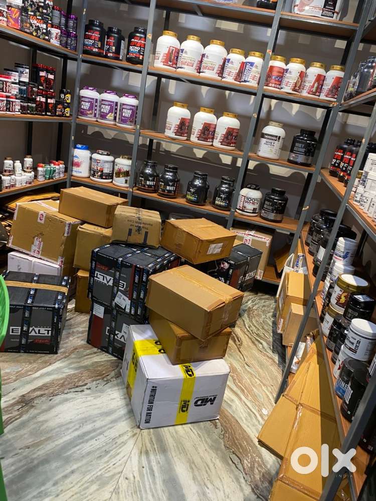 Shop keeper for supplements shop