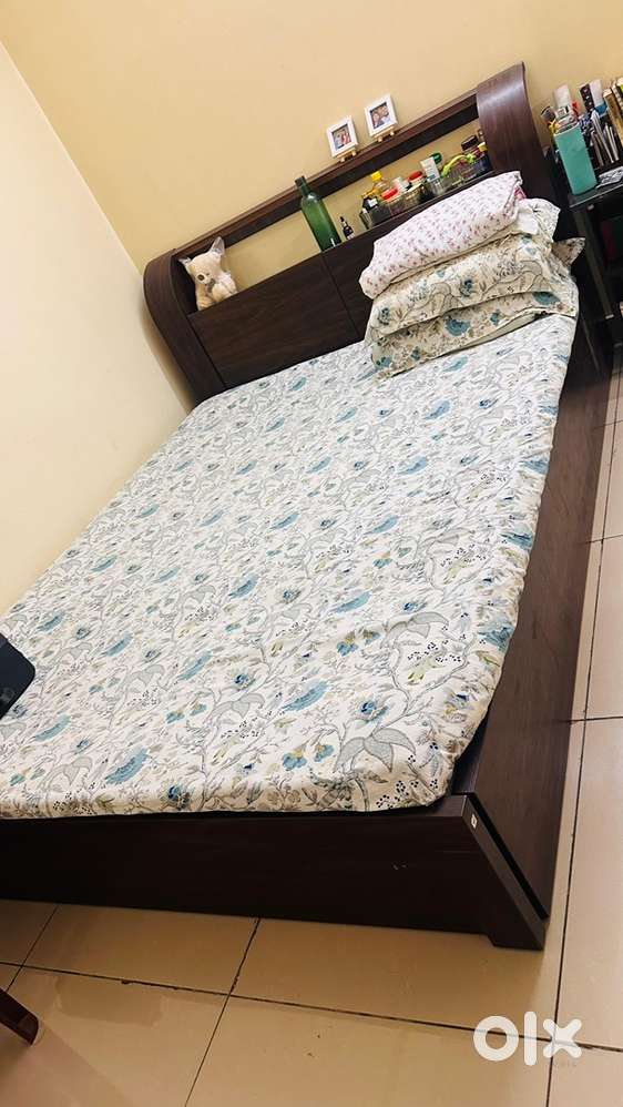 Urban Ladder Storage Bed