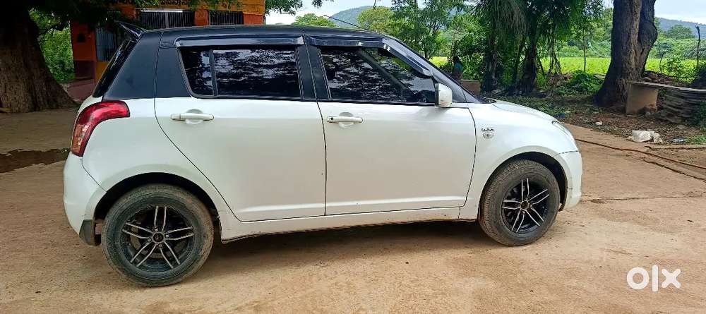 Maruti Suzuki Swift 2011