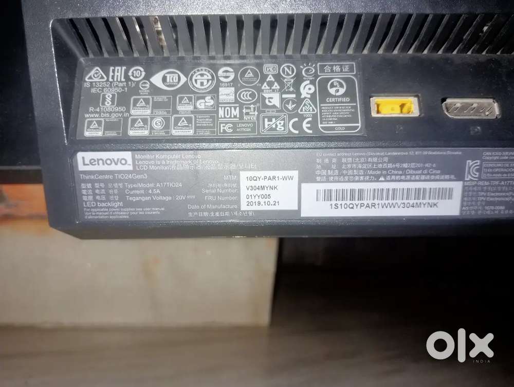 Lenovo company ka monitor hai