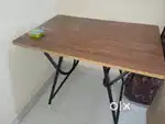 A Folding table ( new condition )