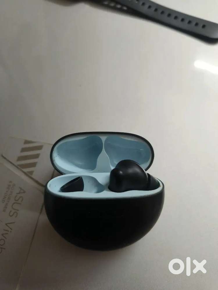 OPPO Enco Buds 2 - Charging Case + 1 Right Earbud (One Missing)