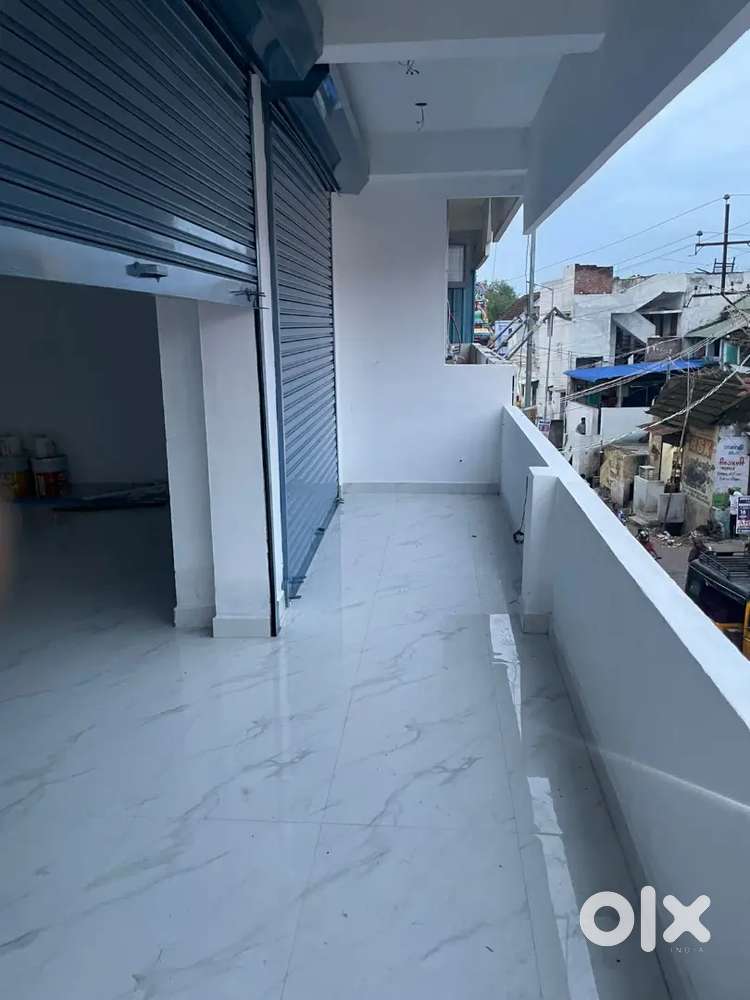 Shop For Rent (First floor) Suitable for saloon,mens wear ,clinic