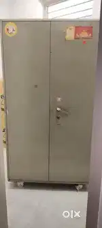 Steel Almirah/Cupboard