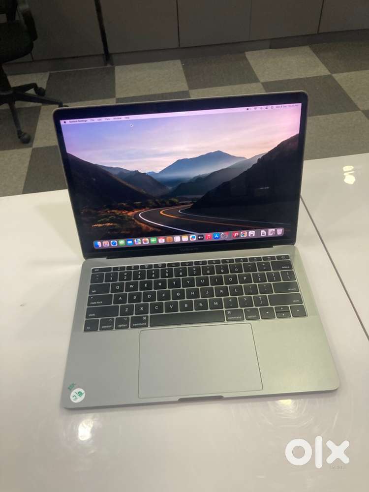 Apple MacBook Pro 13inch i5 A1708 2017 Display Flicker after 10hrs use