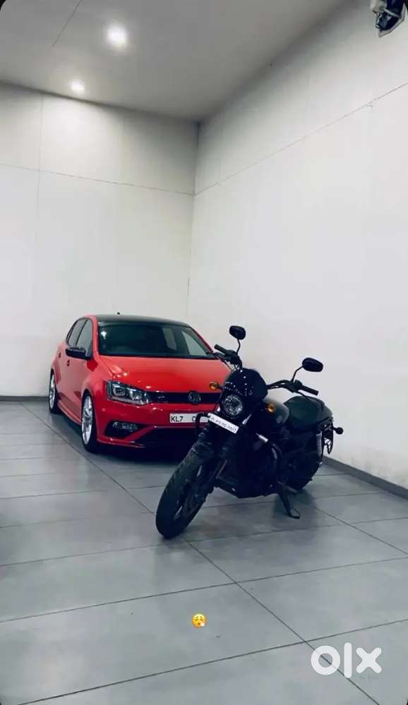 Hiring Models photographer editor and costume designer