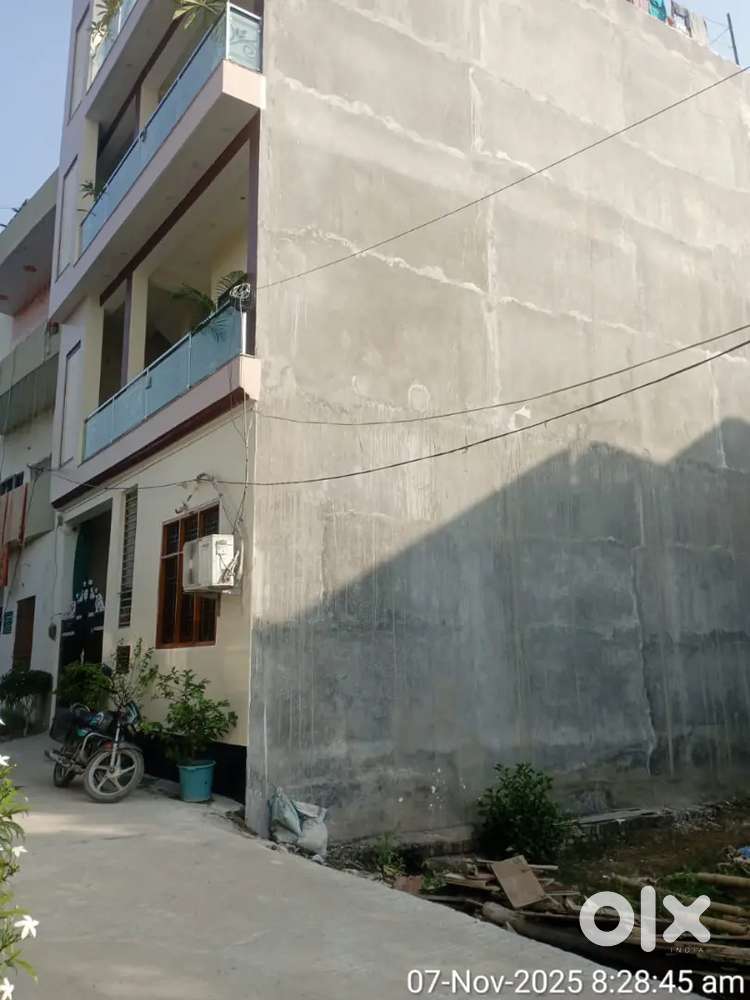 Semi furnished builder floor for rent in rohania,varanasi