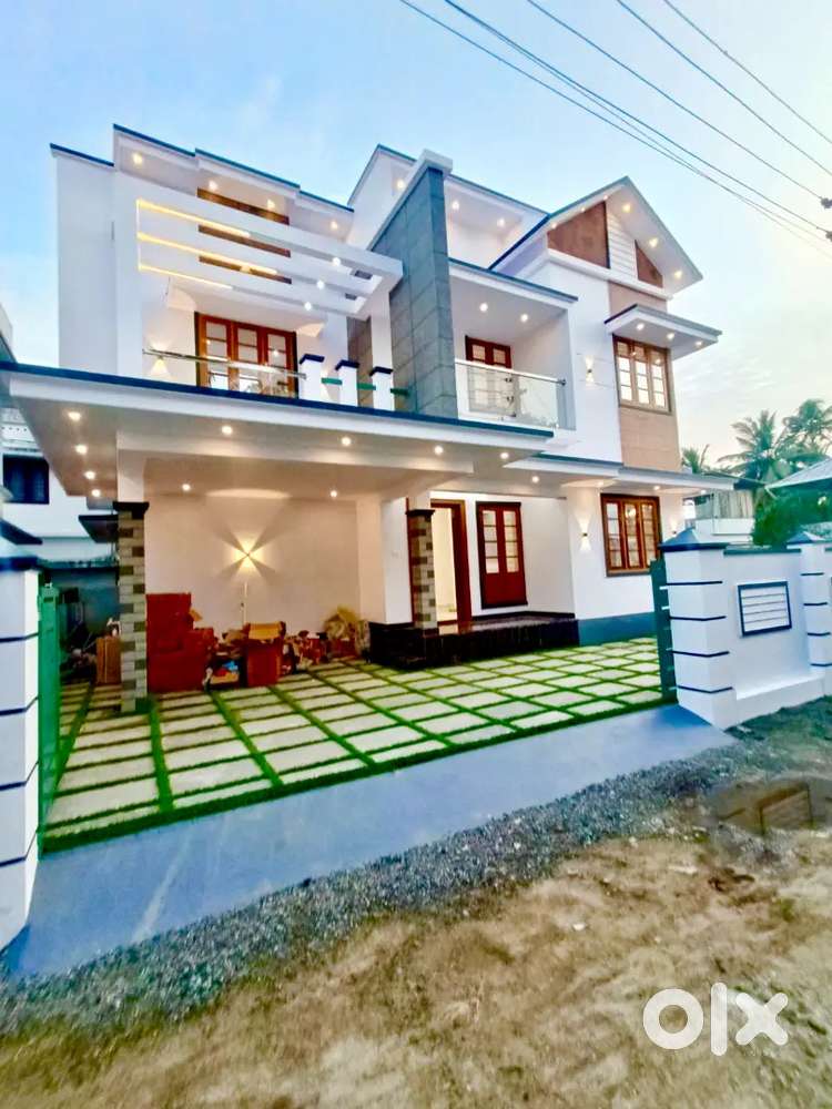 Kongorpilly 4 BHK 1700 sqft
