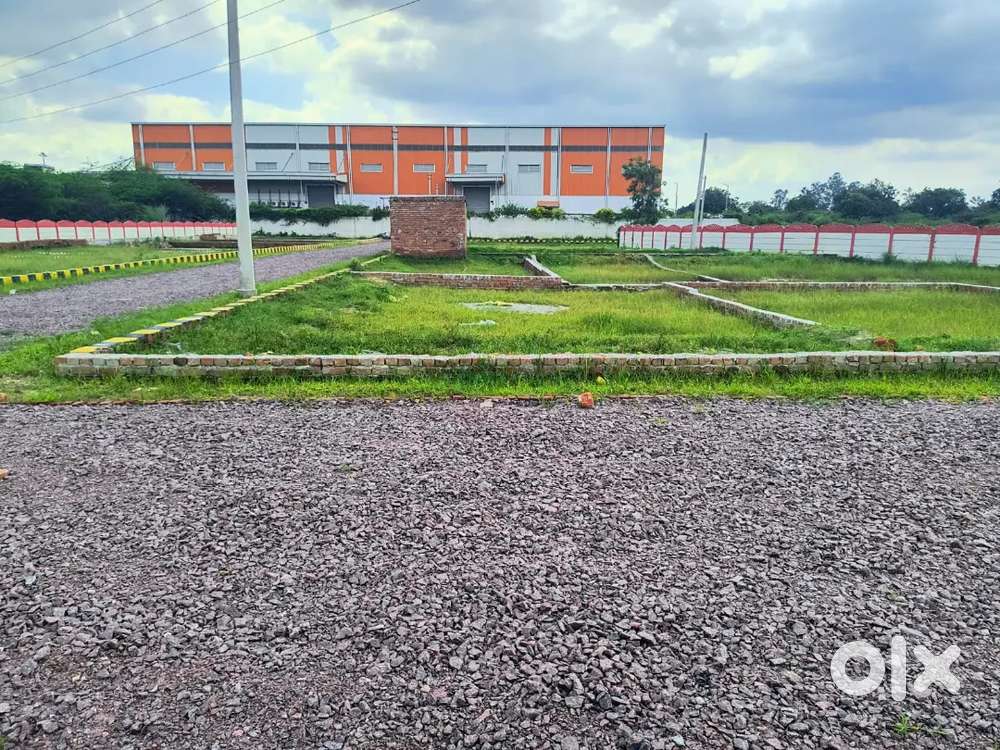 Plots on near kanpur Road
