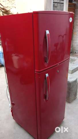 LG fridge dubal dor 280 litre veri good condition 3.5year old