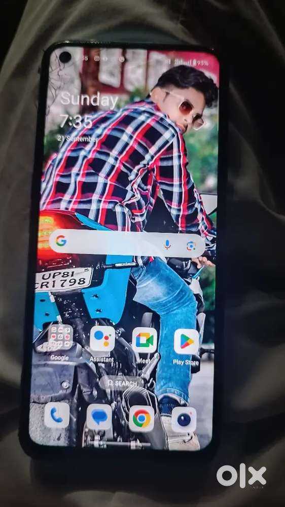 Thoda sa touch ja raha h, 1 saal chala hua h . Sab cheez okay h