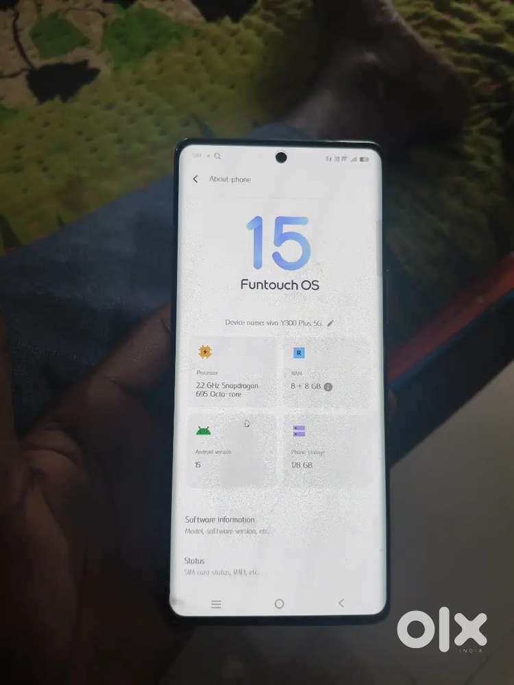 Vivo y300 plus 5g   8/128 storage