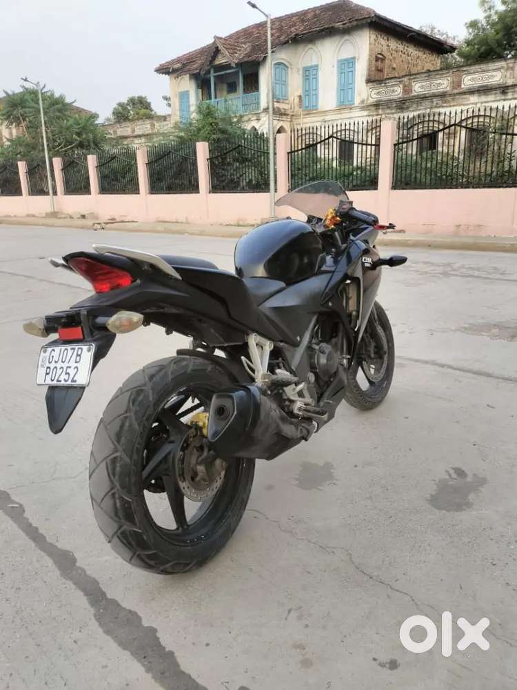 Honda cbr 250r good condition engine abhi bhi nahi khula he