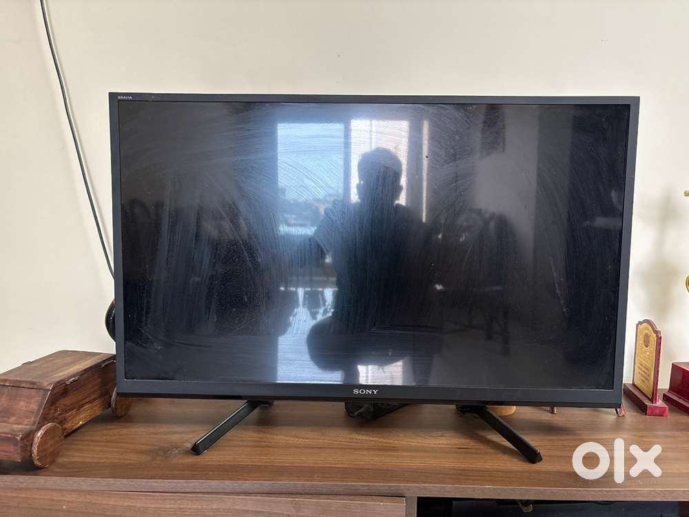 32inch sony bravia lcd smart tv fully operatinal