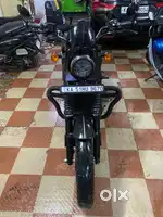 Yezdi Roadster 2022
