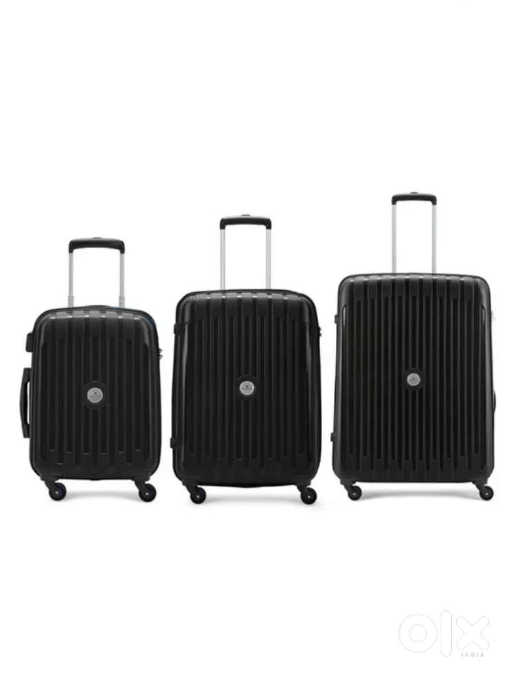 3 piece suitcases Aristrocrat
