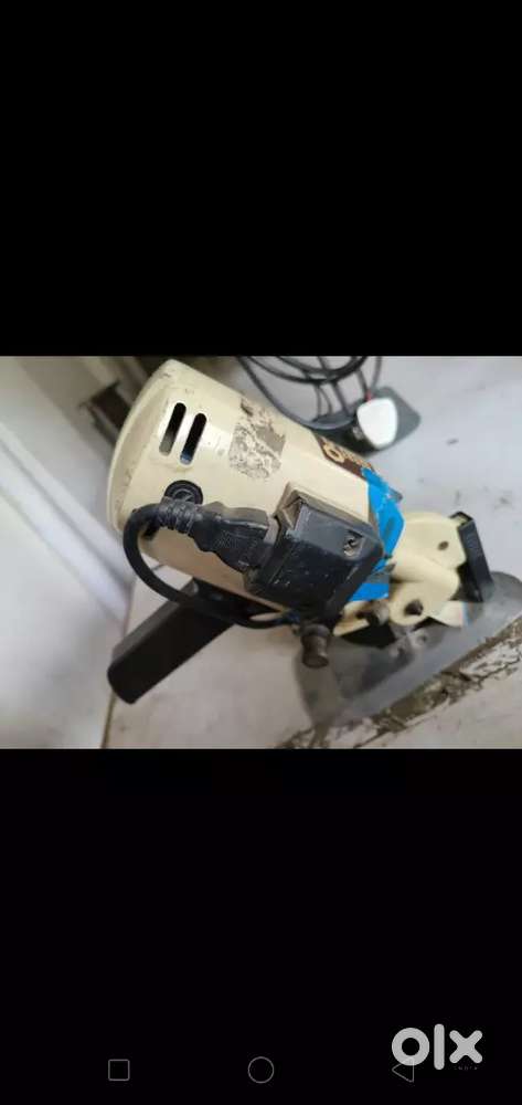 2 checking table for garment and 2 cutting machines