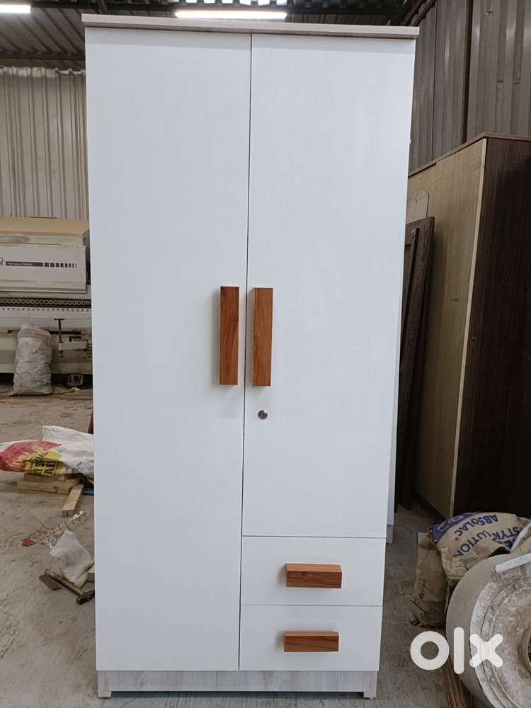 WELL FURNISHED 2 DOOR WARDROBE WITH DELIVERY