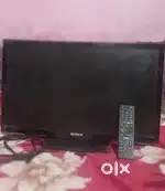 Sony TV (screen damaged hai)