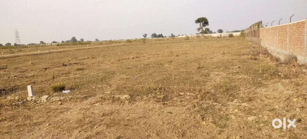 सतना रीवा बाय पास रोड में A4 सिनेमा के आगे सहारा सिटी के बगल में