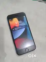 iPhone 7 32gbStorage 100BH Urgent sale