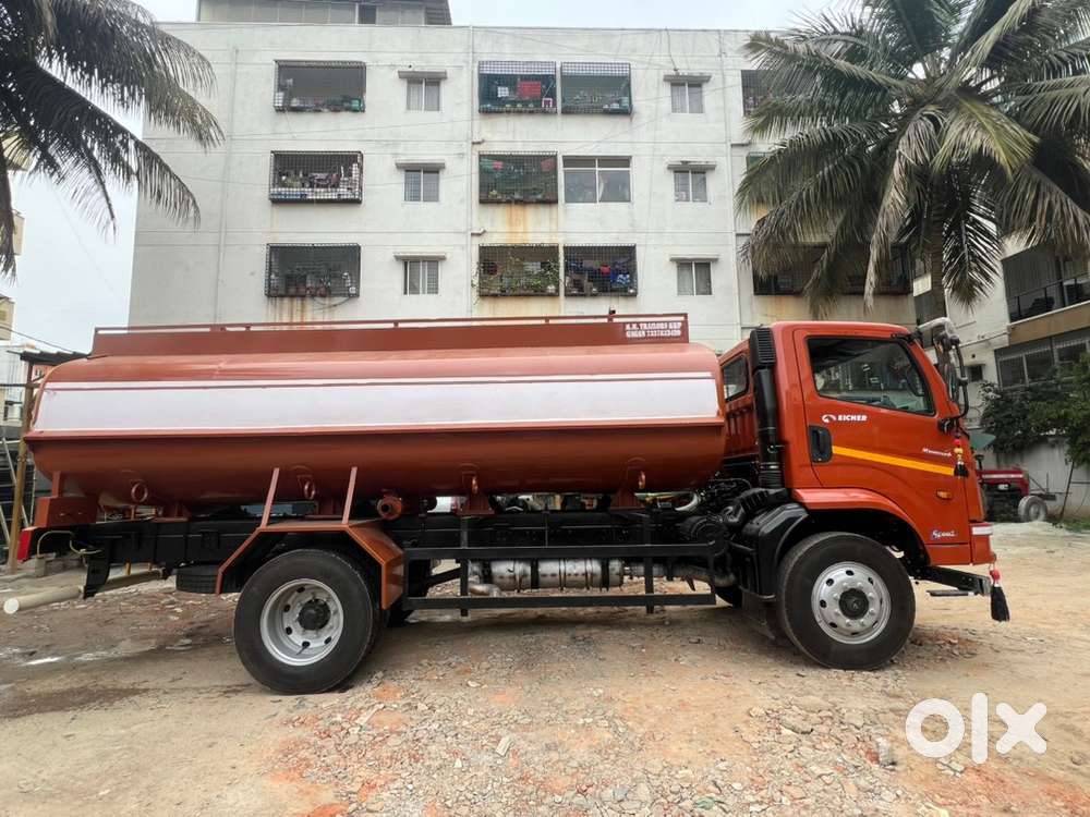 Heavy vehicle driver required for water commercial vehicle. bommahalli