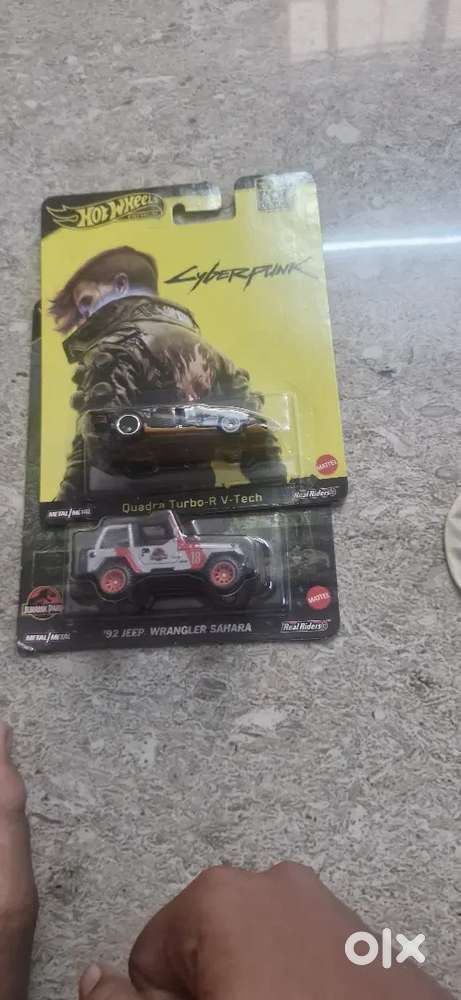 Hot wheels premium cyberpunk and jurassic park jeep tvmp