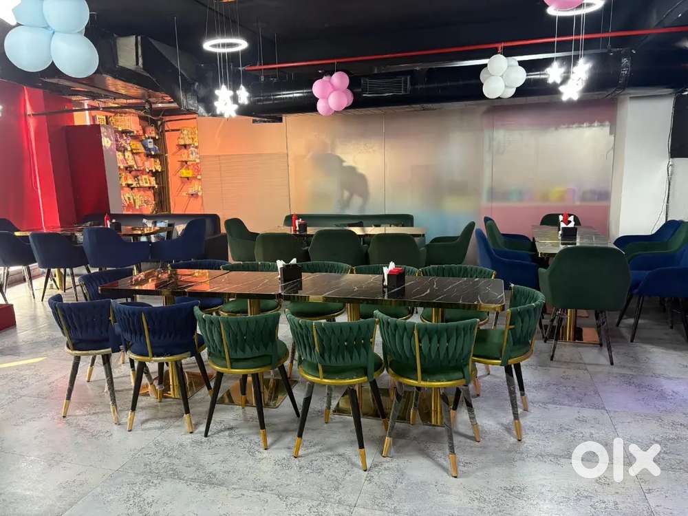 Commi 1and head chef