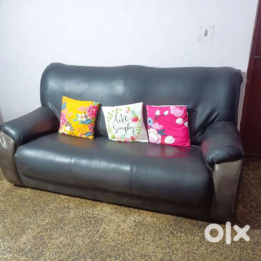 I want to sell 5 seater sofa