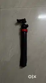 Vlogging Tripod