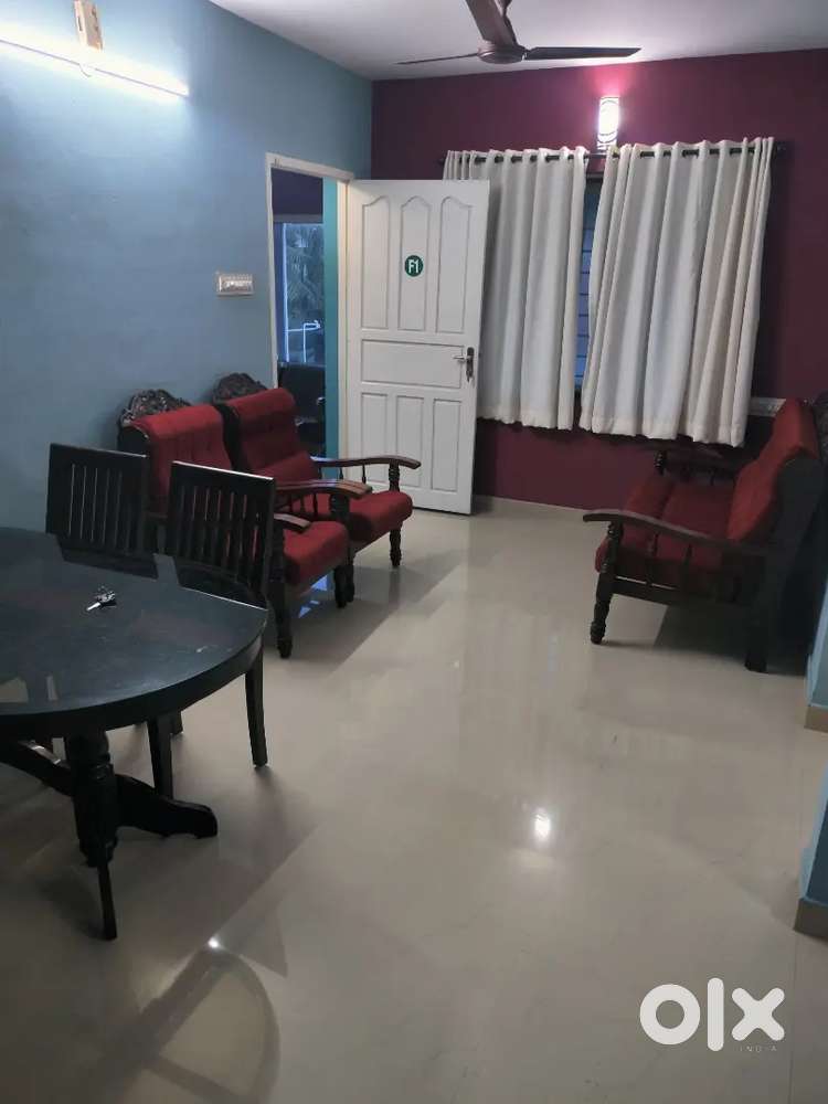 Vazakkala cheambumukk 2bhk family