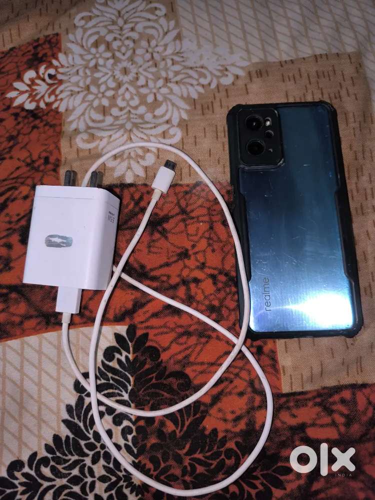 Realme 9i  . Combo tuta hai  charger or back cover available hai