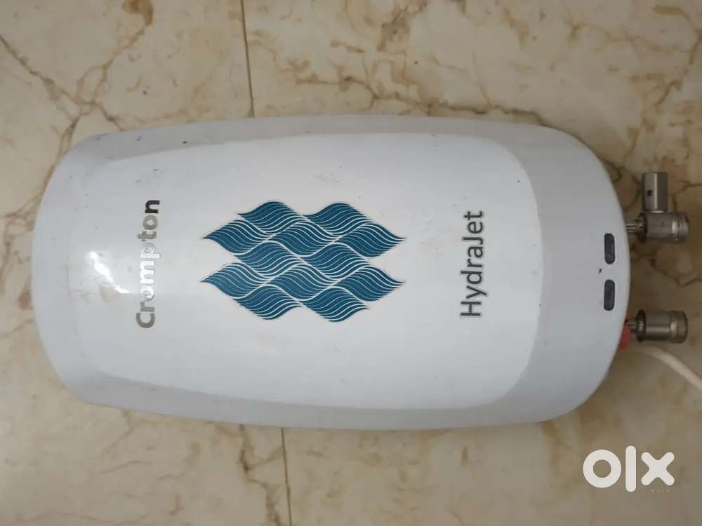 CROMPTON WATER GEYSER