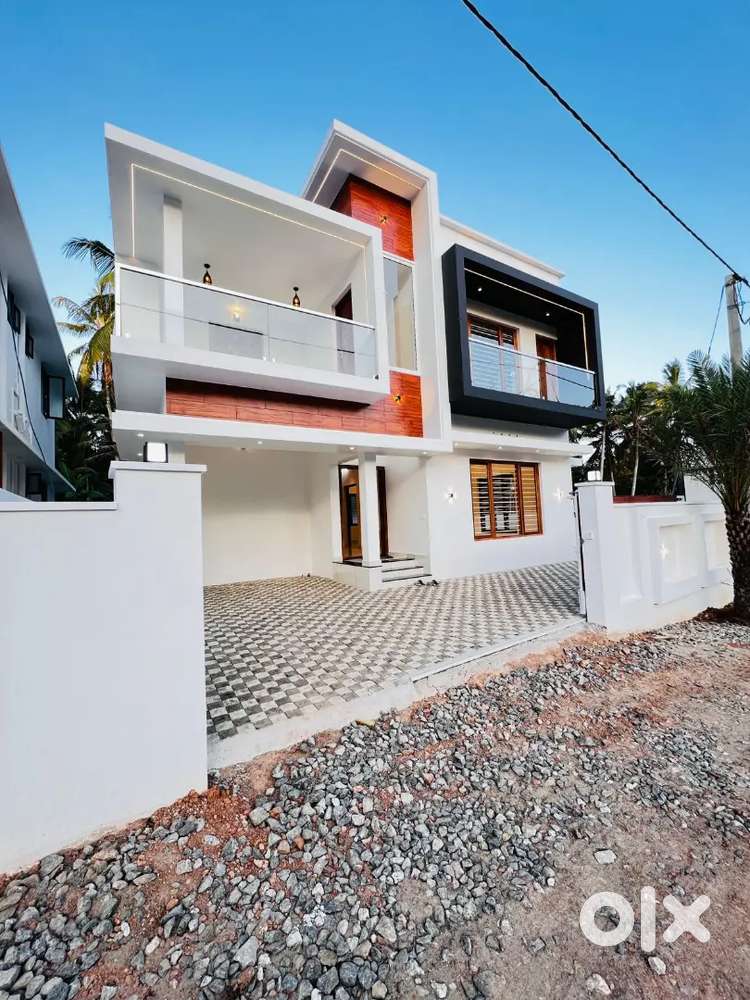 4bhk Very good House Vattiyoorkavu Tvm