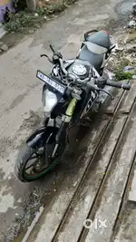 Duke 200 mint condition location.. Bandel Hooghly