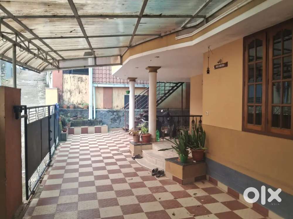 4BHK HOUSE FOR SALE NEAR YMR DEVASOMBOARD JUNCTION