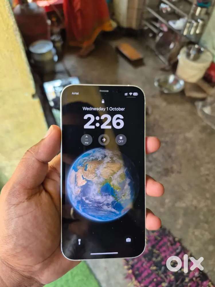 i phone 12  64gb (5g), including charger