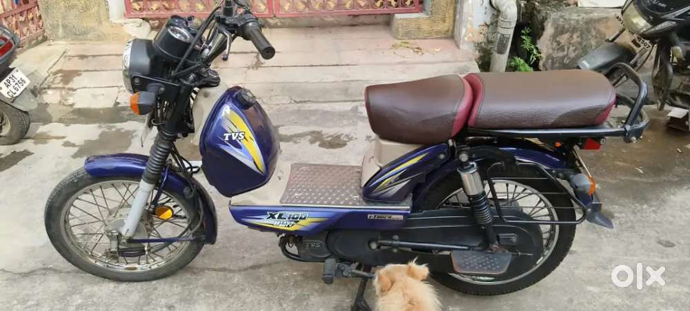 TVS XL100 2021