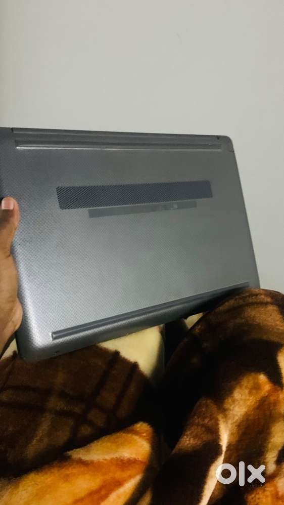 HP CORE i3 64gb black color with charger fully laminate