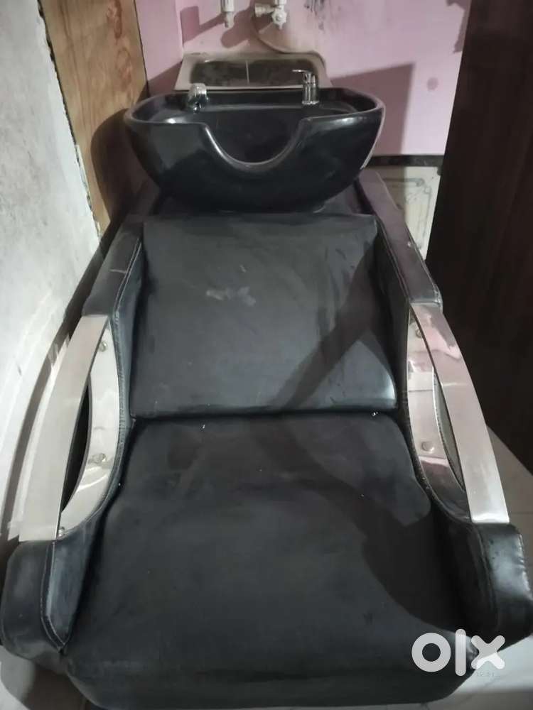 Dukan band hogya hai