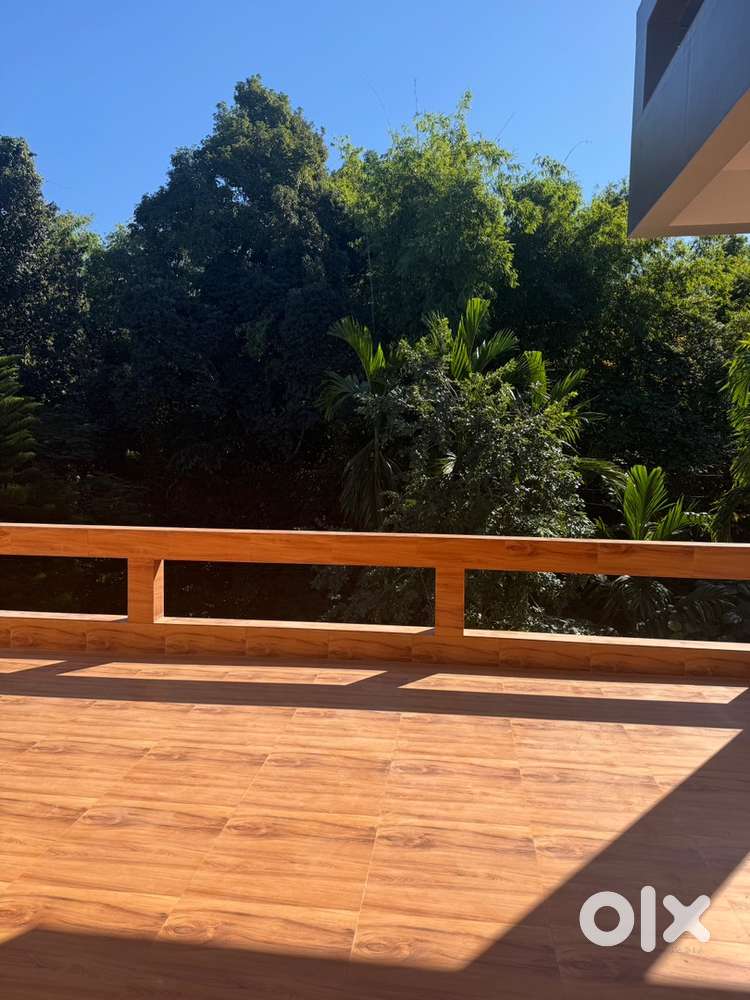 Totally isolated from noisy world