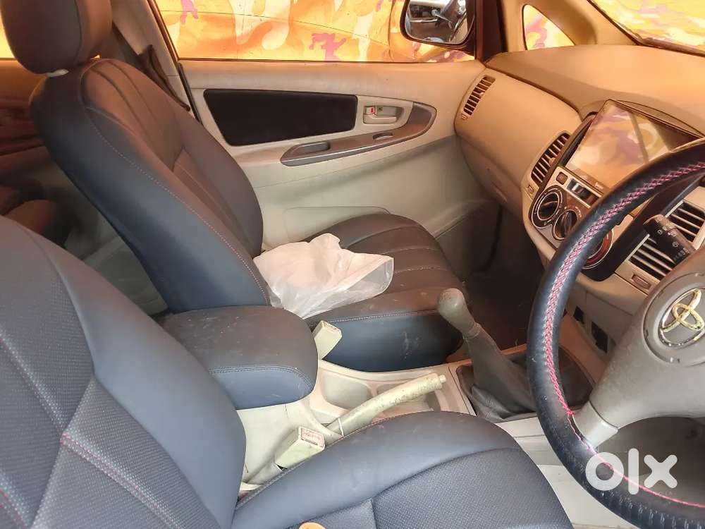 Toyota Innova 2006 Diesel 130000 Km Driven