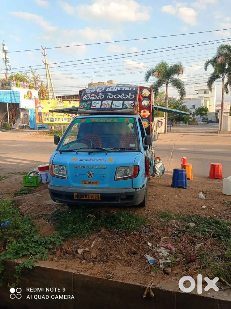 Auto  for tiffin canteen rent or sale