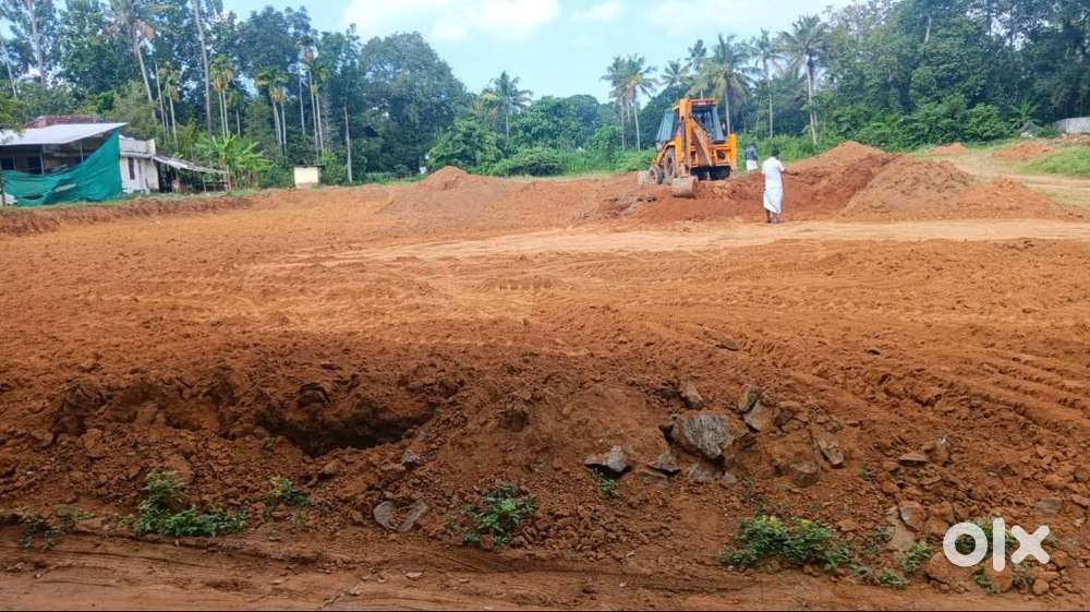 Chalakudy, potta premium plots 3 L down payment, 90% loan, Free reg